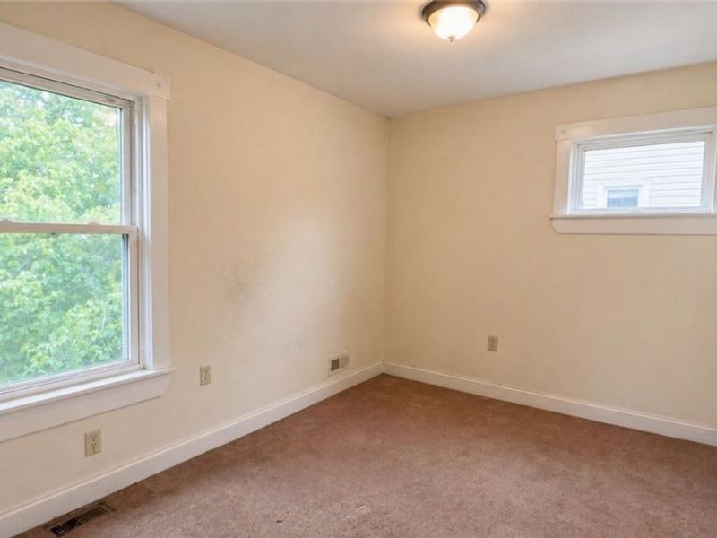 15002 Upton Avenue, Cleveland, OH 44110 Photo 15