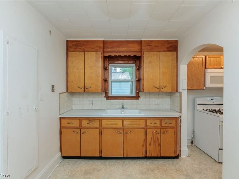 983 Dan Street , Akron, OH 44310 Photo 19