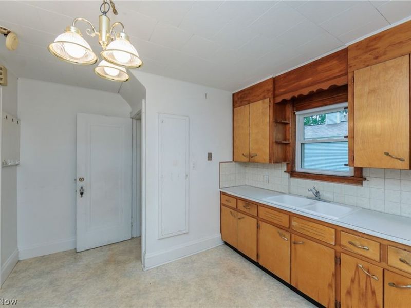 983 Dan Street , Akron, OH 44310 Photo 21