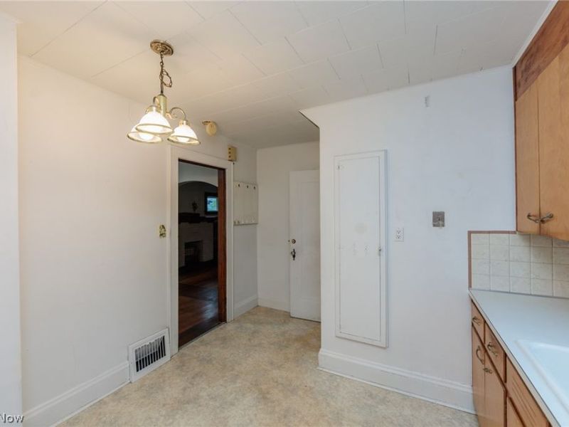 983 Dan Street , Akron, OH 44310 Photo 22