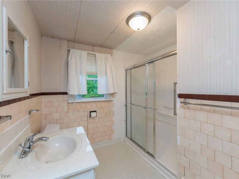 983 Dan Street , Akron, OH 44310 Photo 25