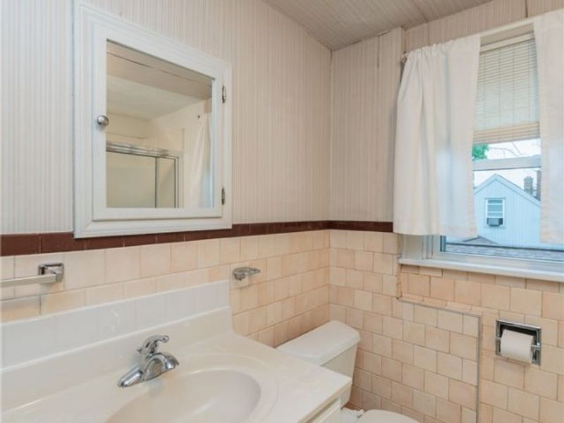 983 Dan Street , Akron, OH 44310 Photo 26