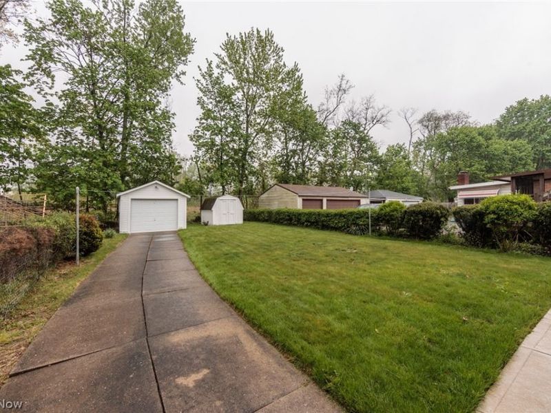 983 Dan Street , Akron, OH 44310 Photo 44