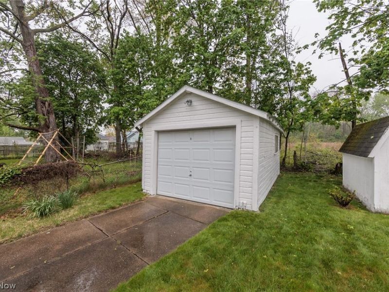 983 Dan Street , Akron, OH 44310 Photo 45