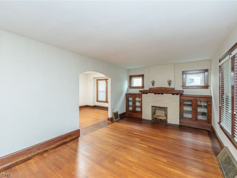 983 Dan Street , Akron, OH 44310 Photo 6