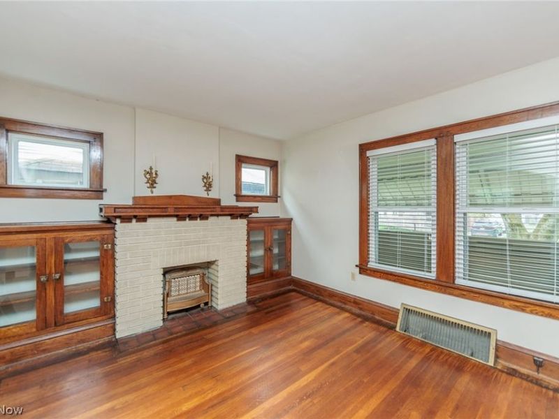 983 Dan Street , Akron, OH 44310 Photo 7