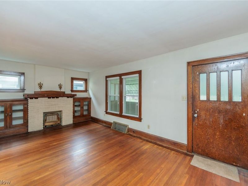 983 Dan Street , Akron, OH 44310 Photo 8