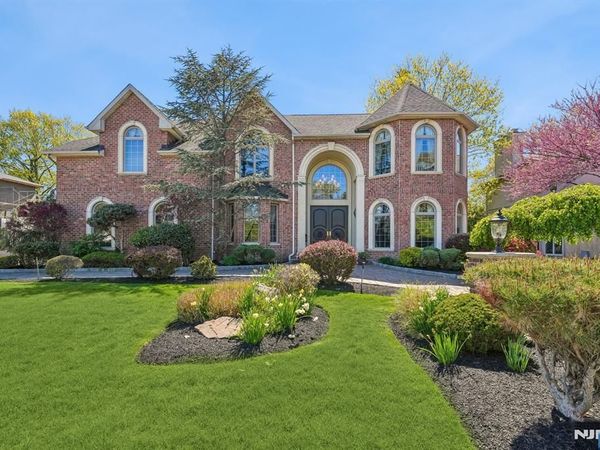 7 Jean Drive, Englewood Cliffs, NJ 07632