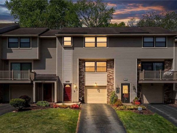 3135 Laurel Ridge Cir , Bridgeville, PA 15017