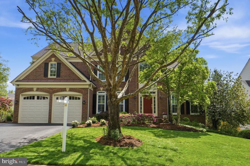 7425 Spring Summit Road, Springfield, VA 22150 Main Photo