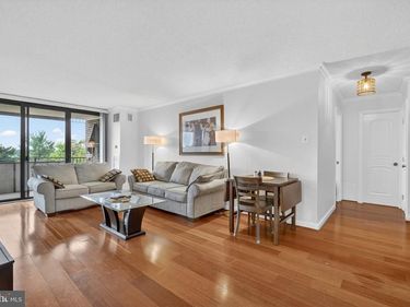 250 S REYNOLDS STREET, Unit 302, ALEXANDRIA, VA 22304