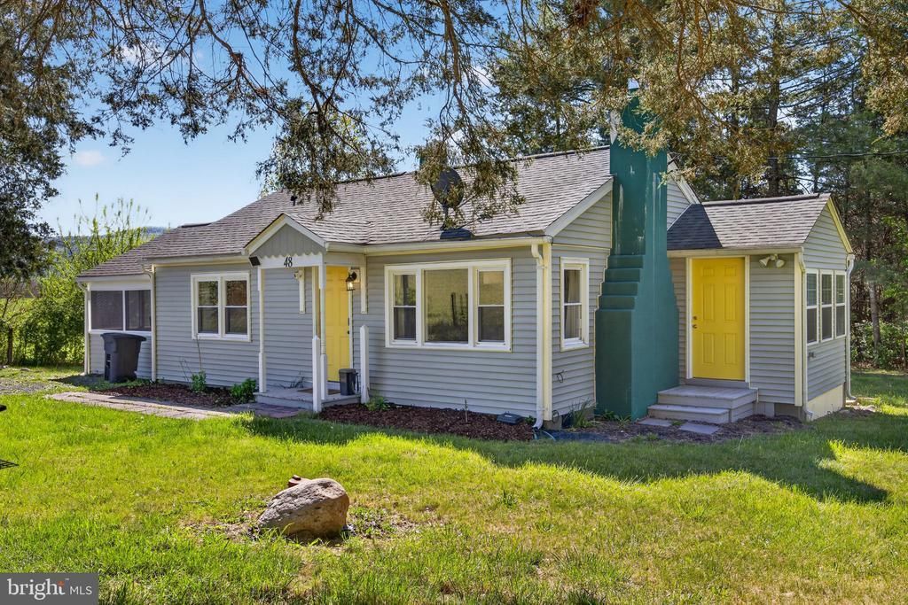 48 Bowman Lane , Fort Valley, VA 22652 Main Photo