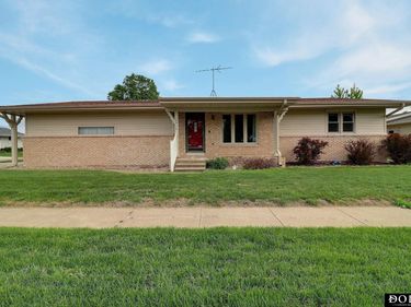 2410 E 1st Street , Fremont, NE 68025