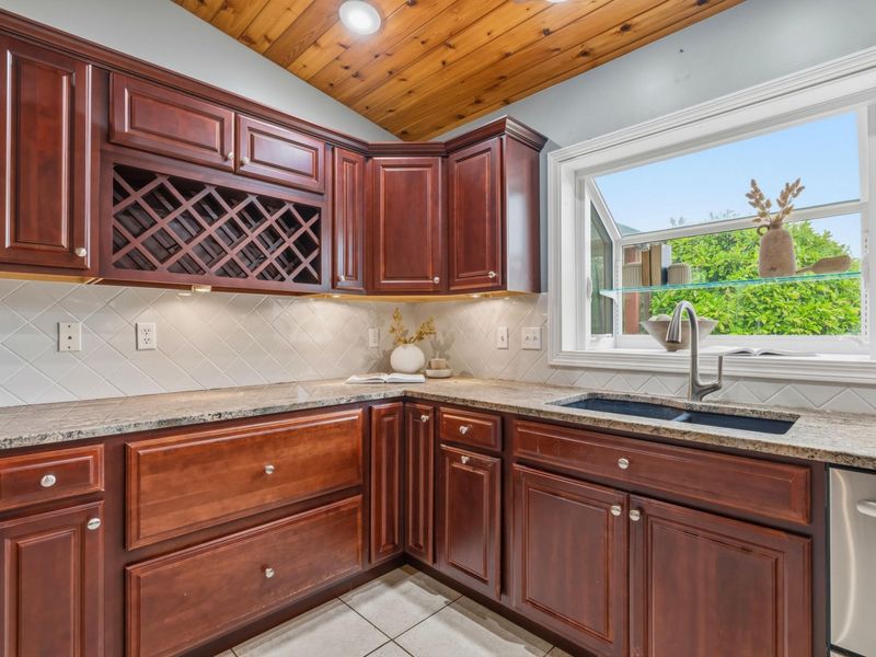 2500 W Choctaw Drive, London, OH 43140 Photo 15