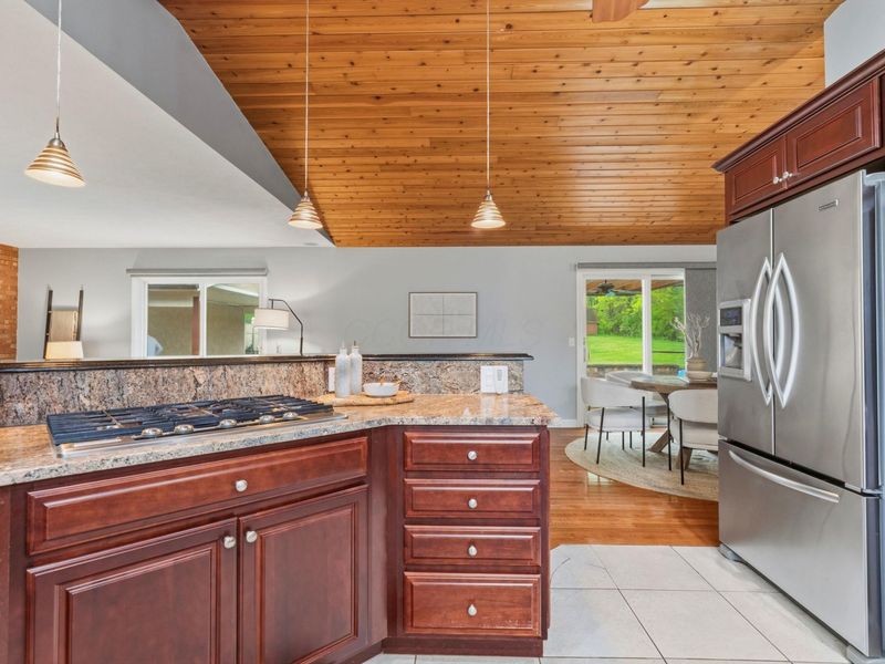 2500 W Choctaw Drive, London, OH 43140 Photo 18