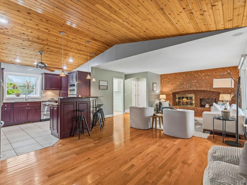 2500 W Choctaw Drive, London, OH 43140 Photo 20