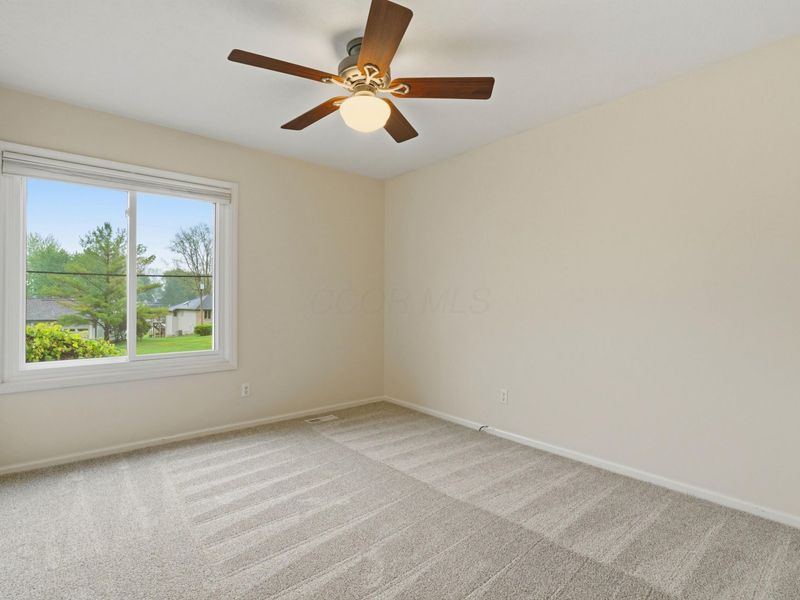 2500 W Choctaw Drive, London, OH 43140 Photo 28