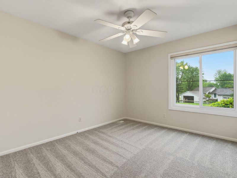 2500 W Choctaw Drive, London, OH 43140 Photo 32