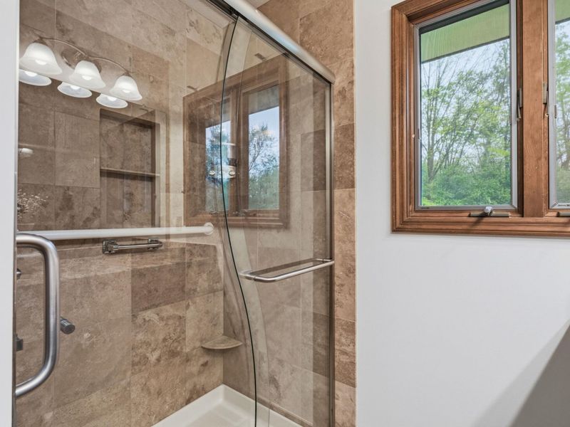 2500 W Choctaw Drive, London, OH 43140 Photo 37