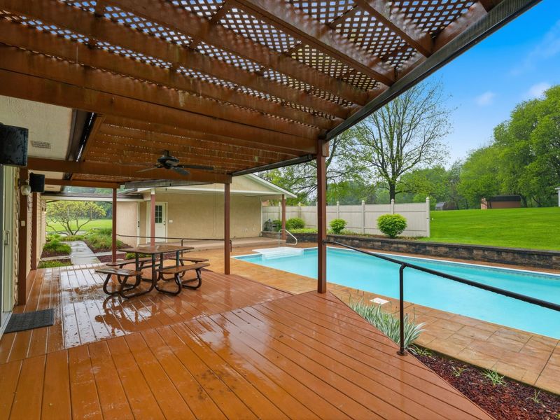 2500 W Choctaw Drive, London, OH 43140 Photo 43