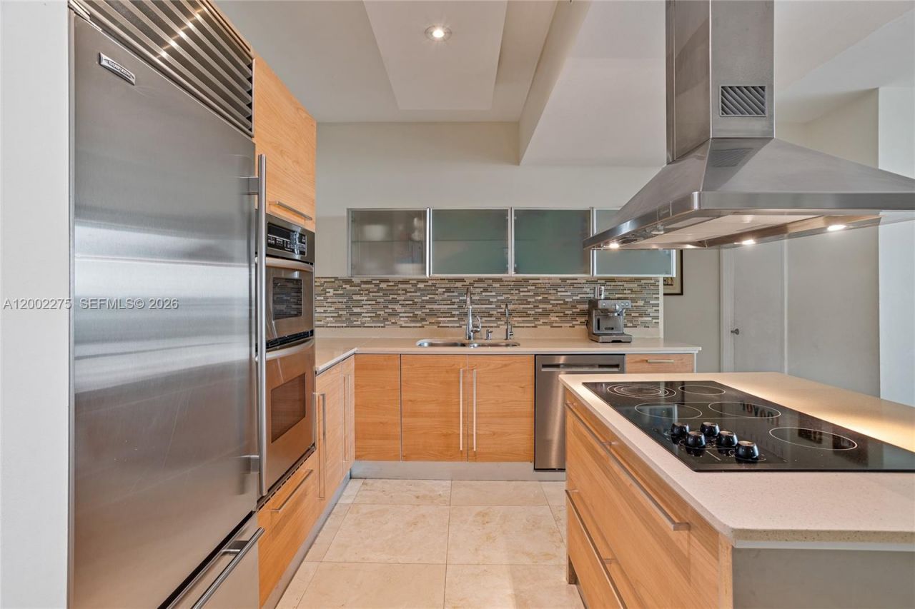 218 SE 14th St , Unit 2105, Miami, FL 33131 Photo