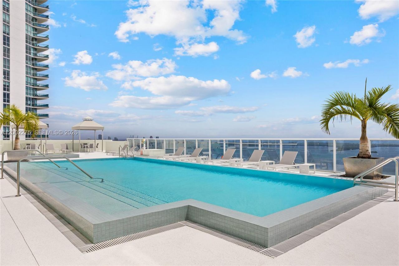 218 SE 14th St , Unit 2105, Miami, FL 33131 Photo