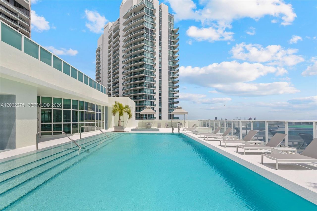 218 SE 14th St , Unit 2105, Miami, FL 33131 Photo