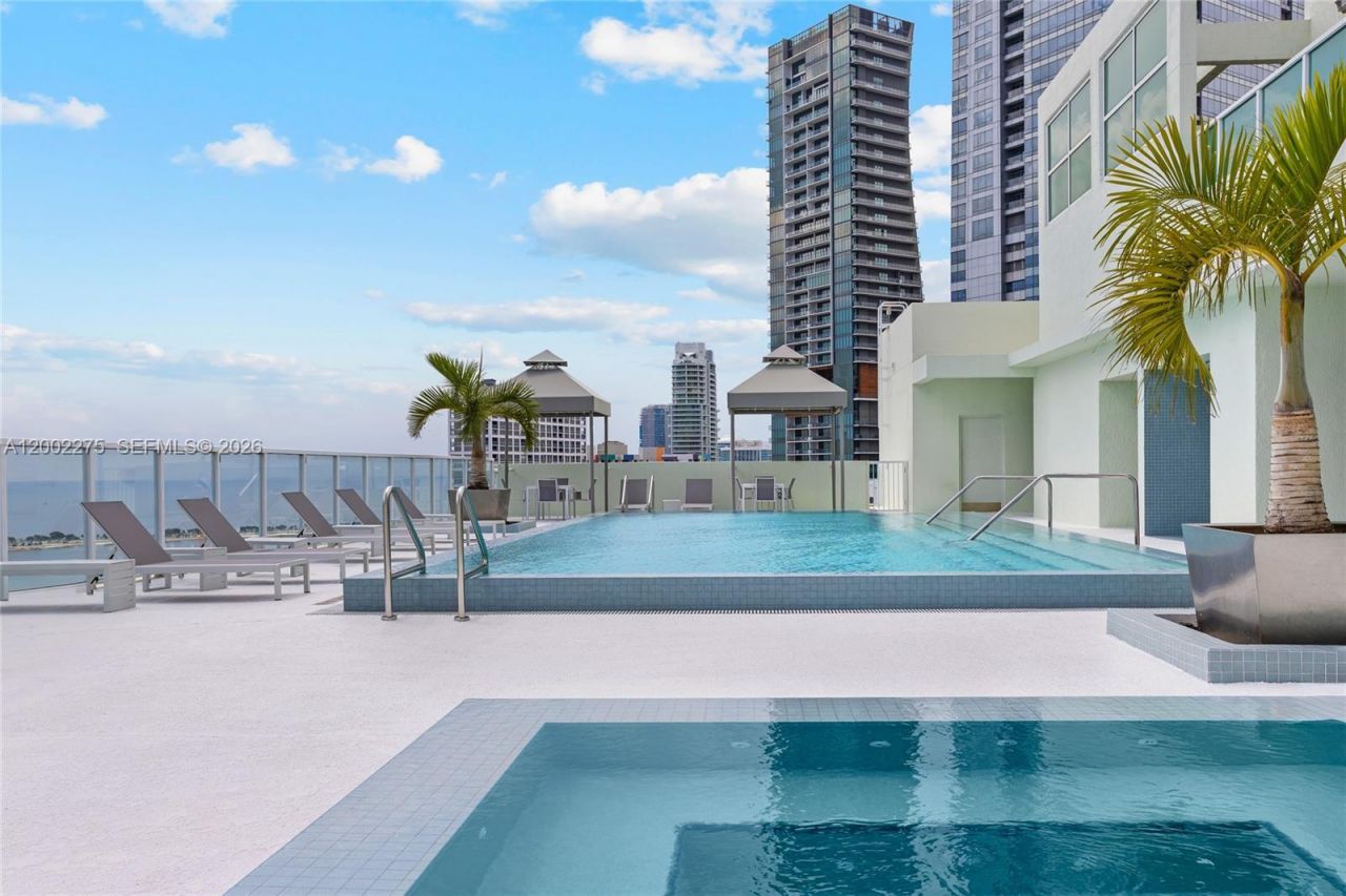 218 SE 14th St , Unit 2105, Miami, FL 33131 Photo