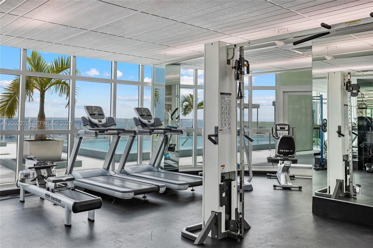 218 SE 14th St , Unit 2105, Miami, FL 33131 Photo