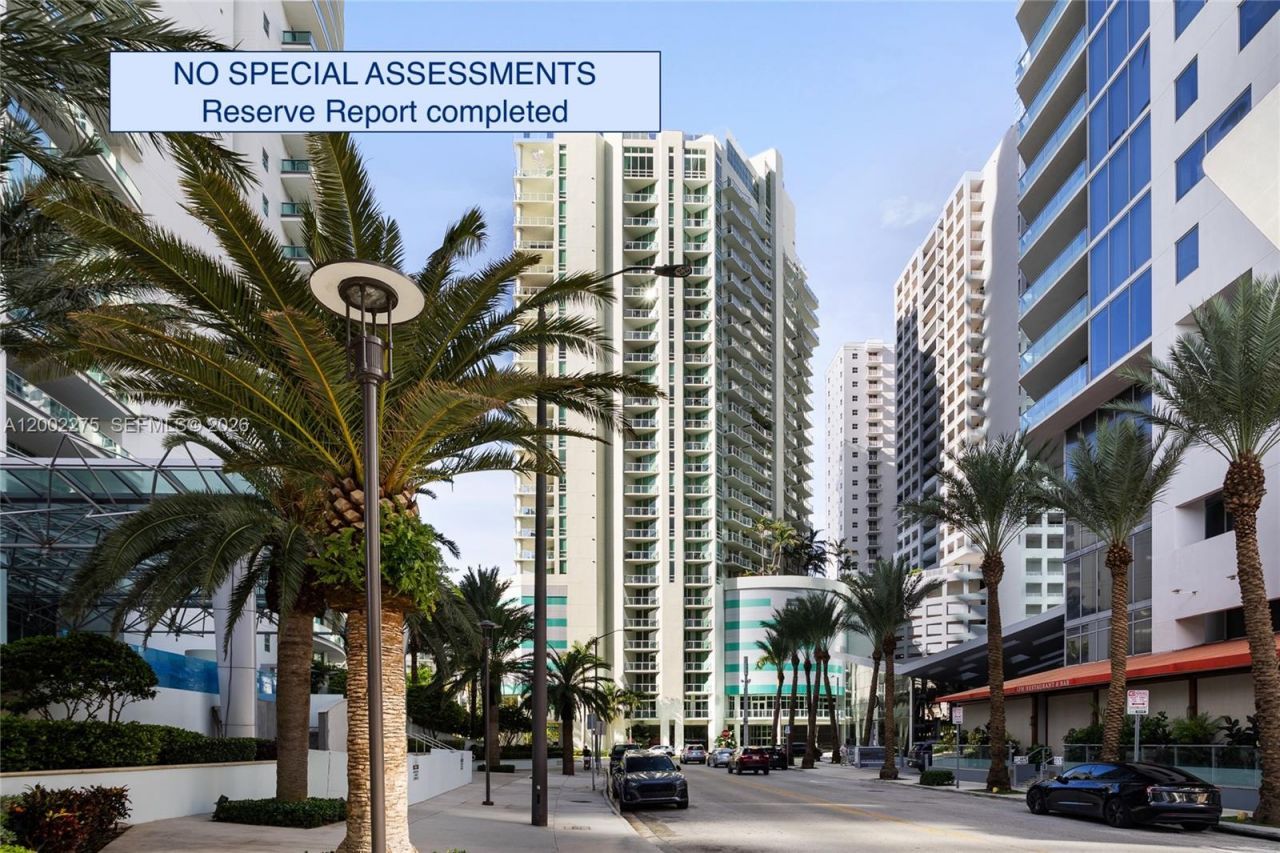 218 SE 14th St , Unit 2105, Miami, FL 33131 Photo
