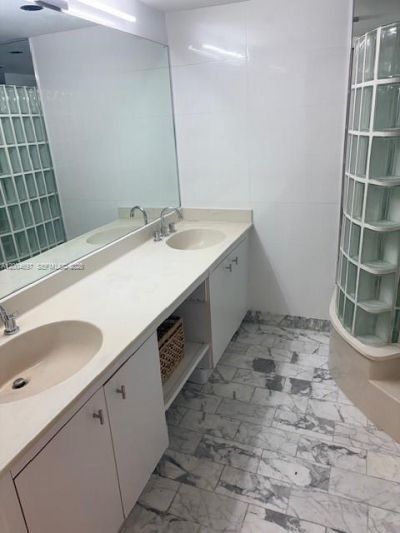 4000 Towerside Ter , Unit 1403, Miami, FL 33138 Photo