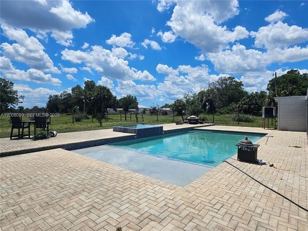 2445 SE Airport Estates St, Arcadia, FL 34266