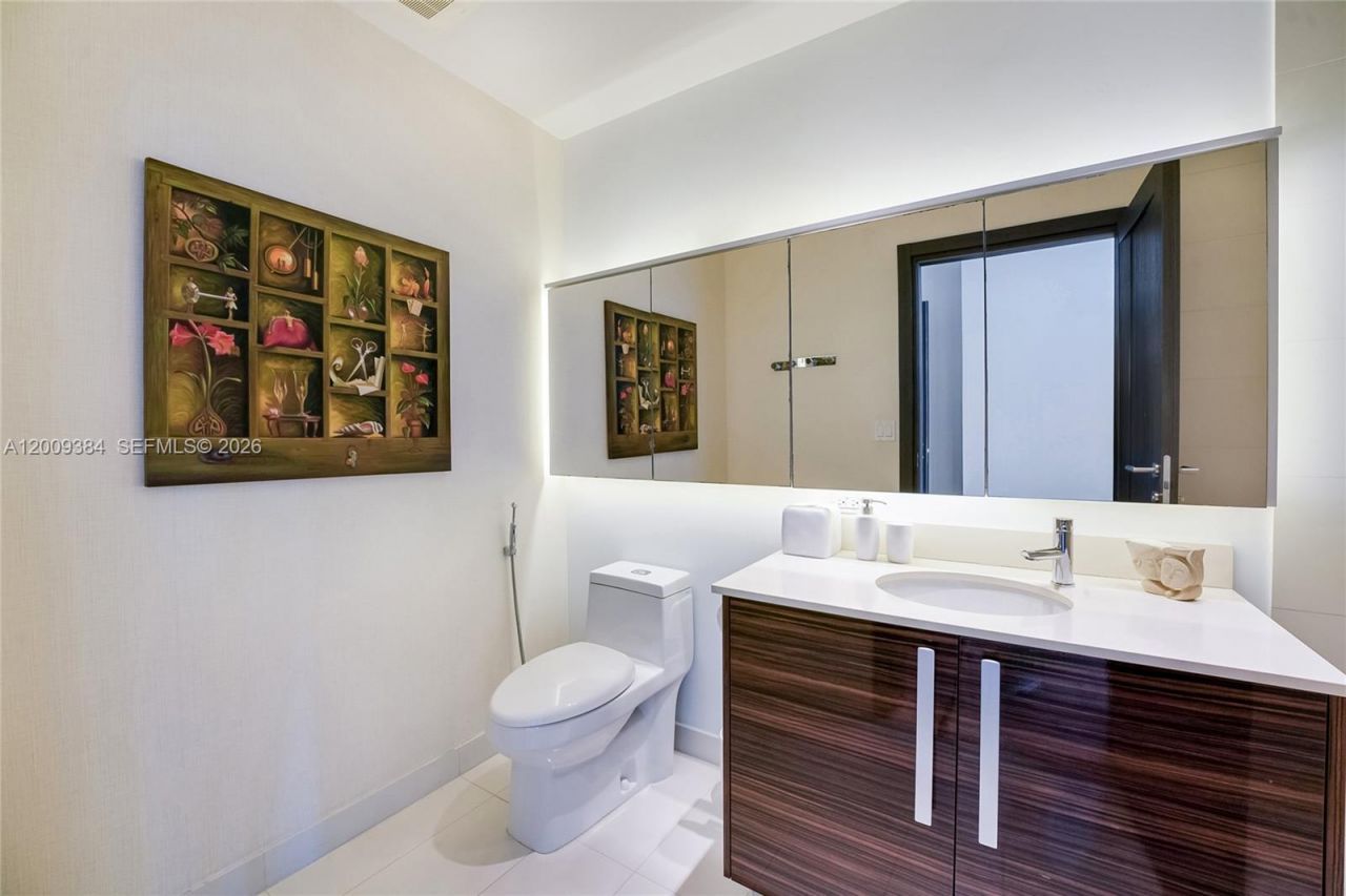 2020 N Bayshore Dr , Unit 3902, Miami, FL 33137 Photo