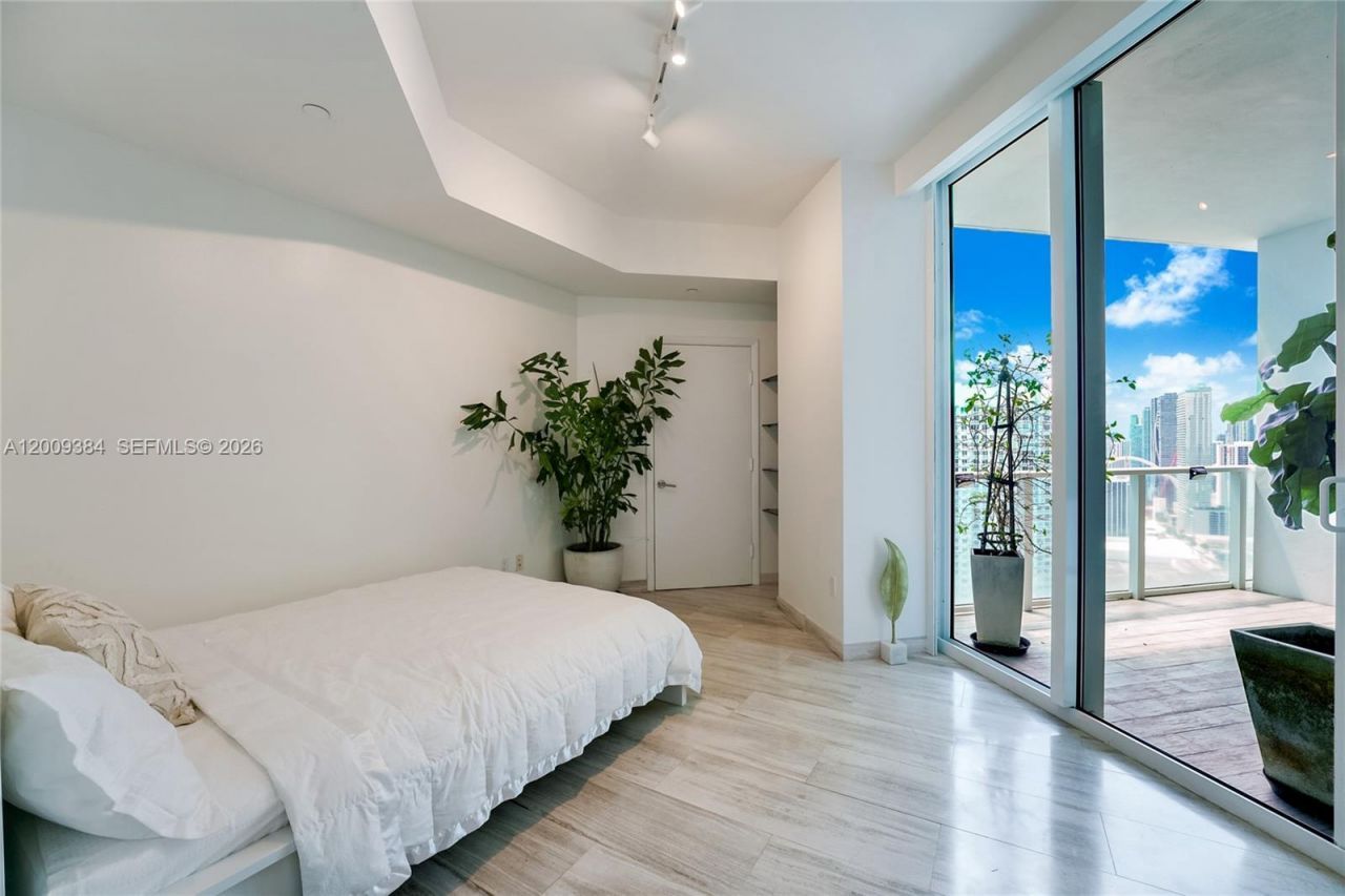 2020 N Bayshore Dr , Unit 3902, Miami, FL 33137 Photo