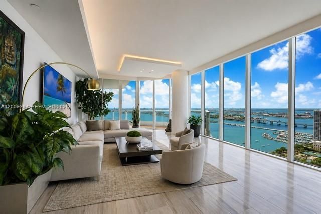 2020 N Bayshore Dr , Unit 3902, Miami, FL 33137 Photo