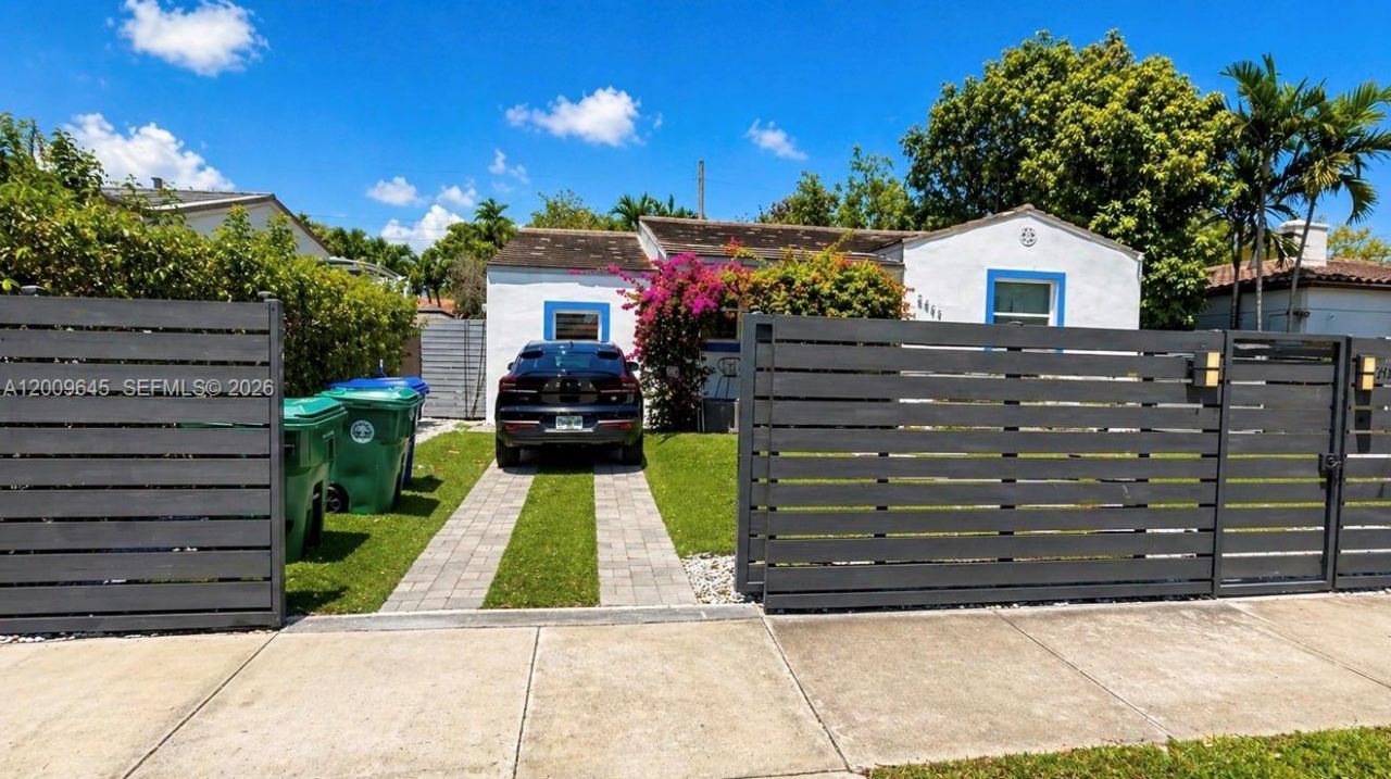 2425 SW 21st Ter , Unit 1, Miami, FL 33145 Photo