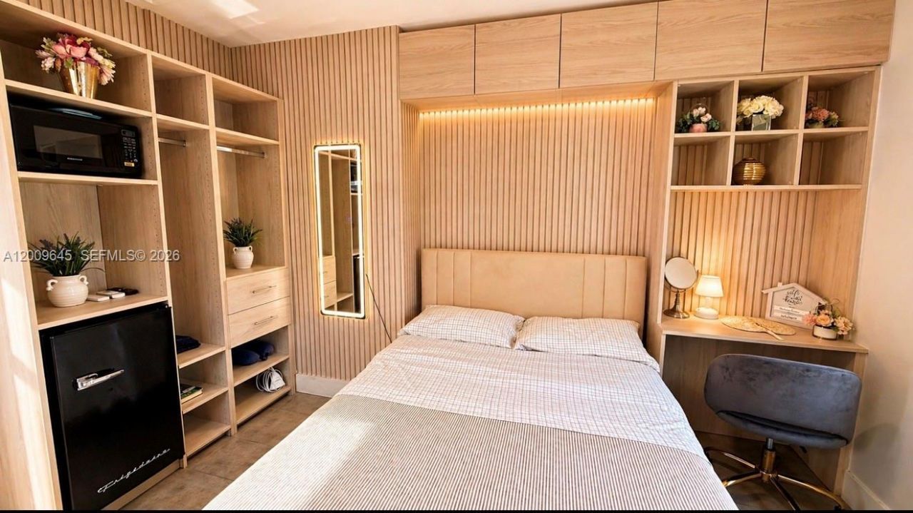 2425 SW 21st Ter , Unit 1, Miami, FL 33145 Photo