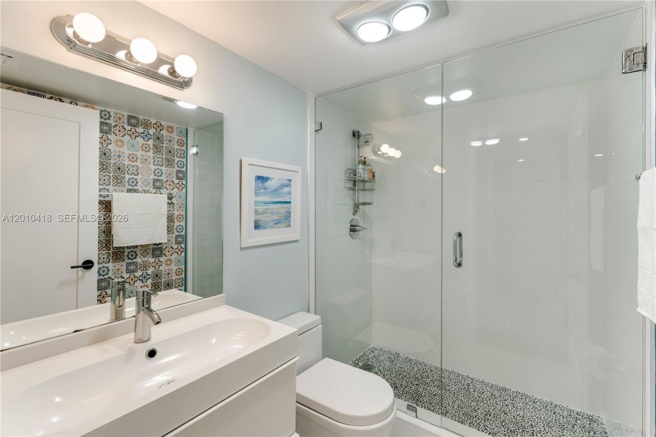 1901 Brickell Ave, Unit B1809, Miami, FL 33129 Photo