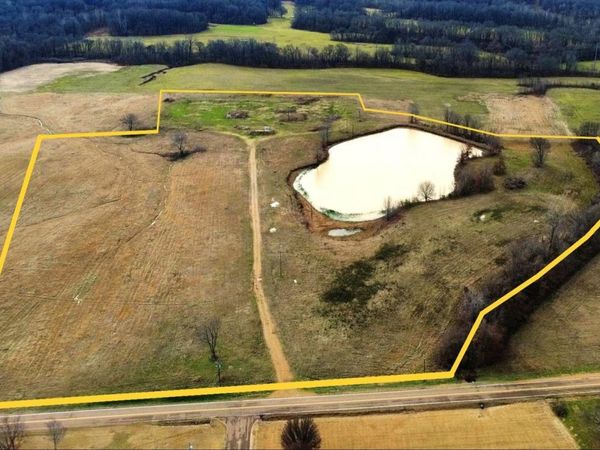7995 AUSTIN RD, Lake Cormorant, MS 38641