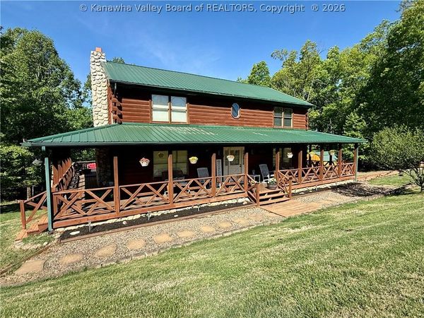 157 Mountain Crest Lane, Ripley, WV 25271