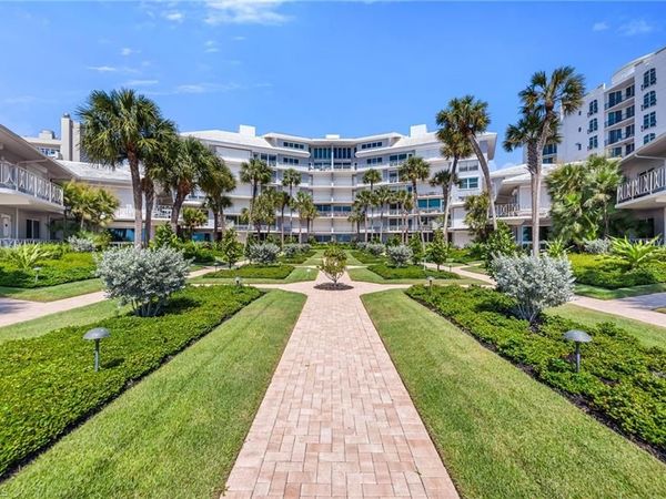 1851 Gulf Shore BLVD N, Unit 103, NAPLES, FL 34102
