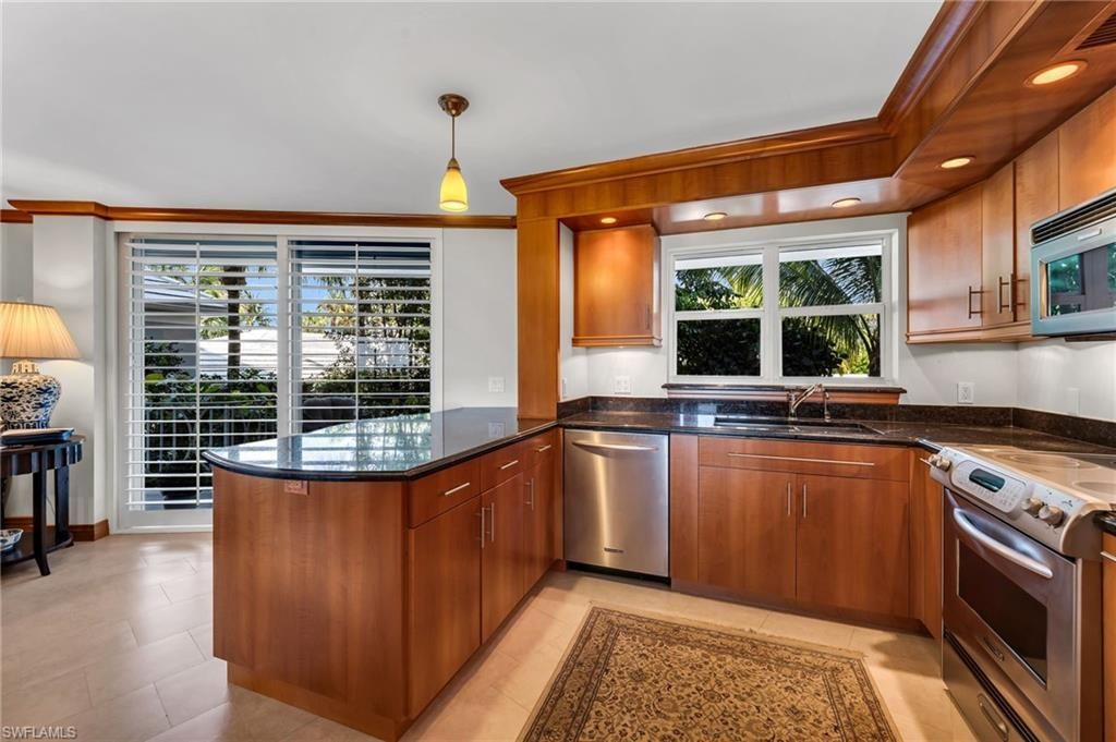 1851 Gulf Shore Blvd N, Unit 103, Naples, FL 34102 Photo