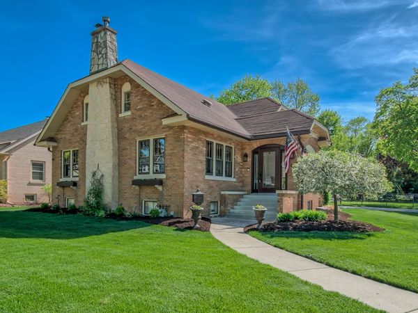 200 Fulton Street , West Chicago, IL 60185