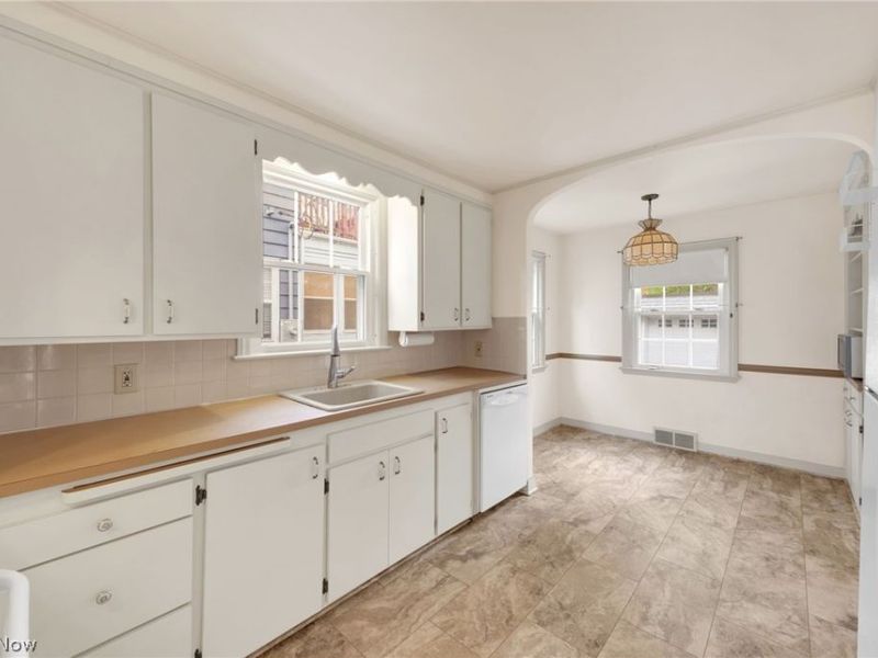 1132 Yellowstone Road, Cleveland Heights, OH 44121 Photo 11