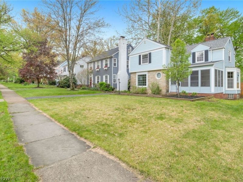 1132 Yellowstone Road, Cleveland Heights, OH 44121 Photo 2