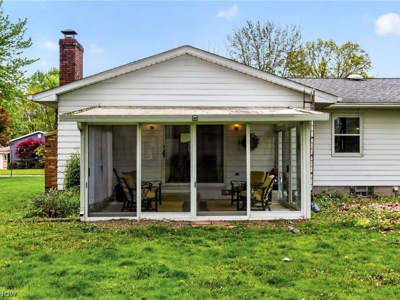 324 Old Oak Drive , Cortland, OH 44410 Photo 32