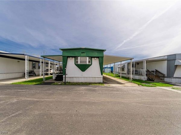 3000 Brookpark Road , Unit 15, Cleveland, OH 44134