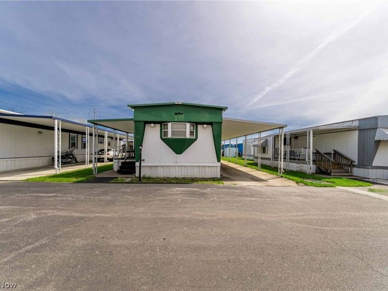 3000 Brookpark Road, Unit 15, Cleveland, OH 44134 Photo 1