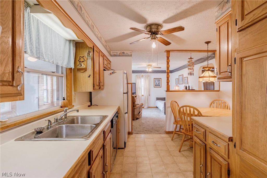 464 Jefferson Avenue , Barberton, OH 44203 Main Photo