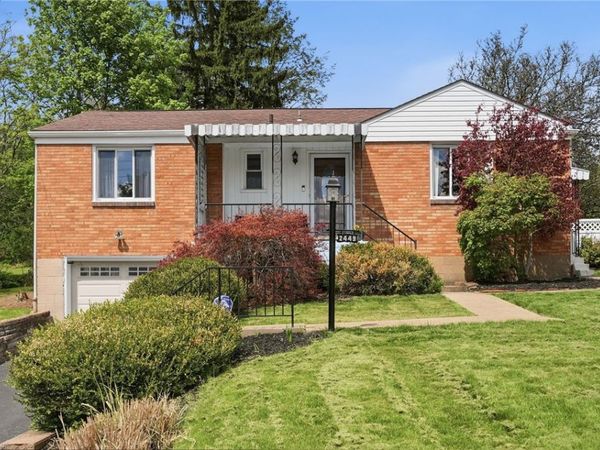 2449 Hampton Ave , Allison Park, PA 15101